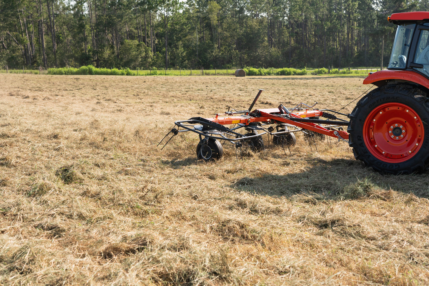 Kubota M5-111 with TE4052 Tedder Package