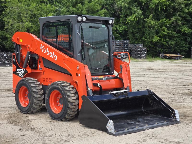 Kubota SSV65P