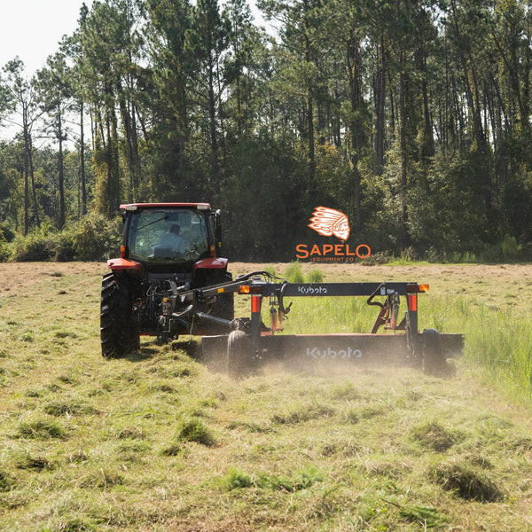 Kubota M7060HDC with DM5032 Disc Mower Package