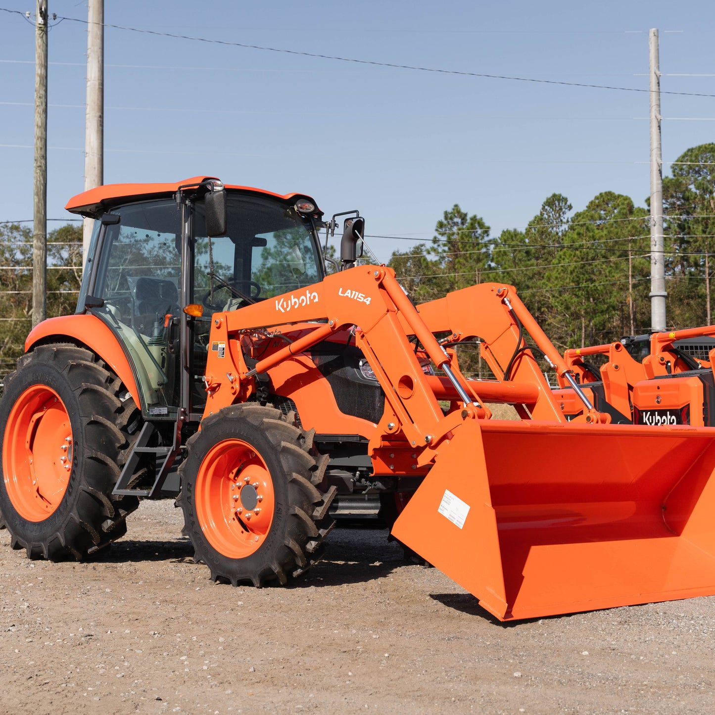 Kubota M7060HDC